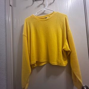 Yellow cropped sweatshirt